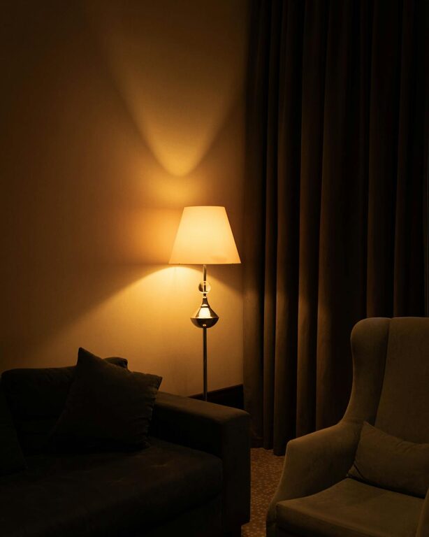 Easy Tips for Creating a Cozy and Inviting Living Room